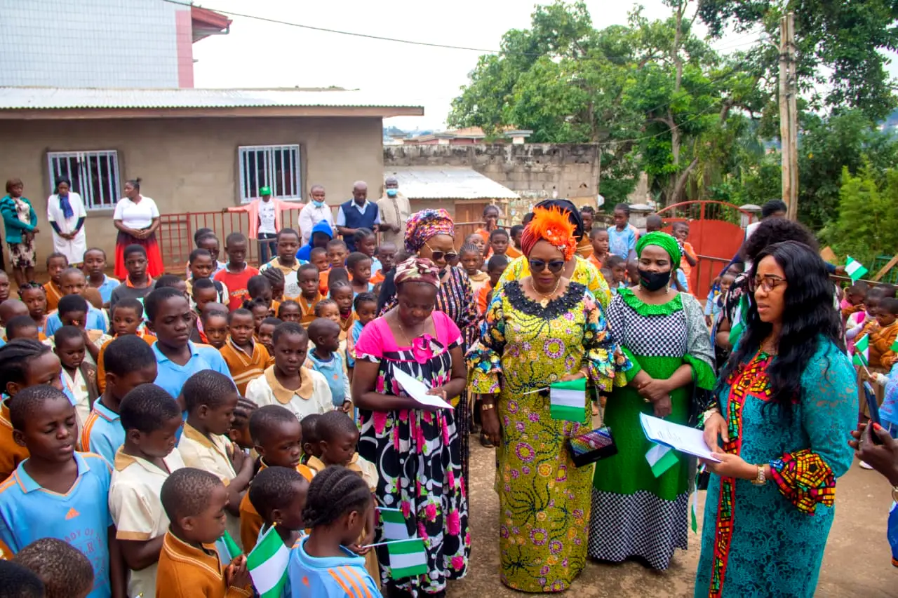 61st Anniversary: Olonisakin’s wife donates food items, cash in Cameroon to celebrate Nigeria