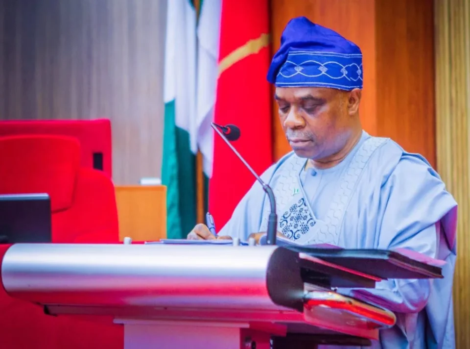 Ambassador Sola Enikanolaiye, new media team